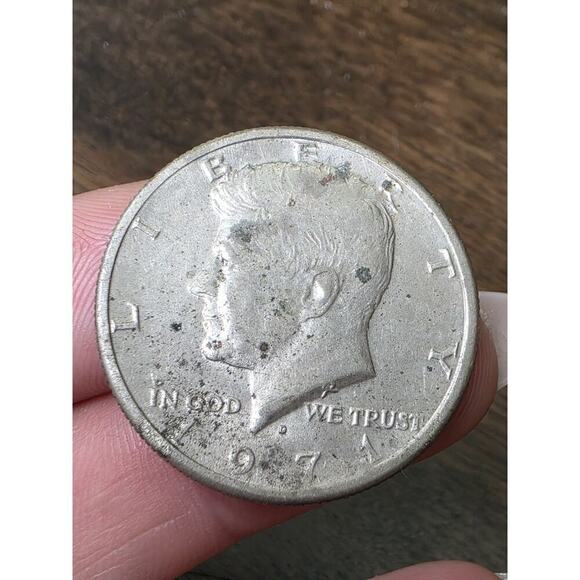 Accessories - 1971 D Kennedy Half Dollar Coin - circulated 2
